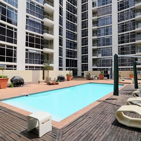 Upmarket Sandton Hydro Park Apartments โจฮันเนสเบิร์ก ภายนอก รูปภาพ