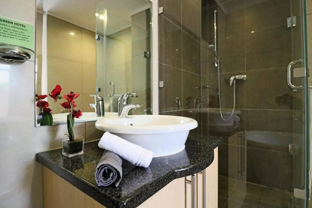 Upmarket Sandton Hydro Park Apartments โจฮันเนสเบิร์ก ภายนอก รูปภาพ