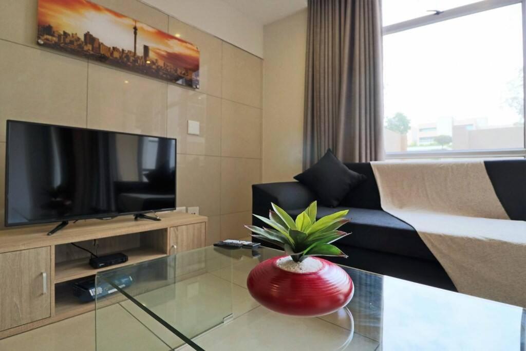 Upmarket Sandton Hydro Park Apartments โจฮันเนสเบิร์ก ภายนอก รูปภาพ